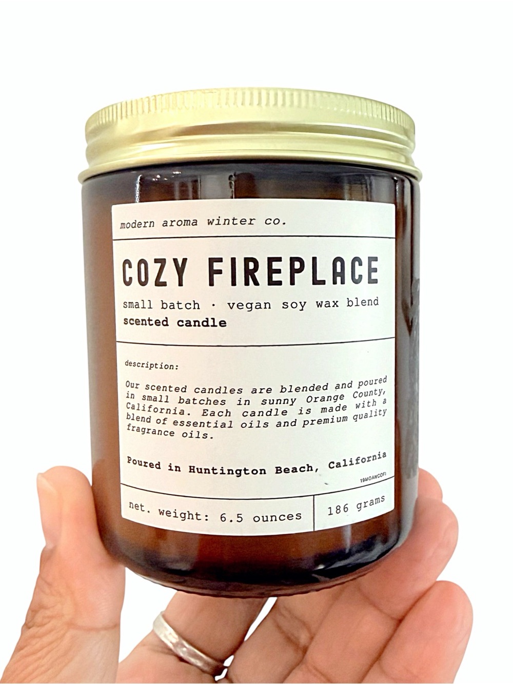 Leoben Company Cozy Fireplace Luxury Scented Candle - Modern Aroma Winter Co.
